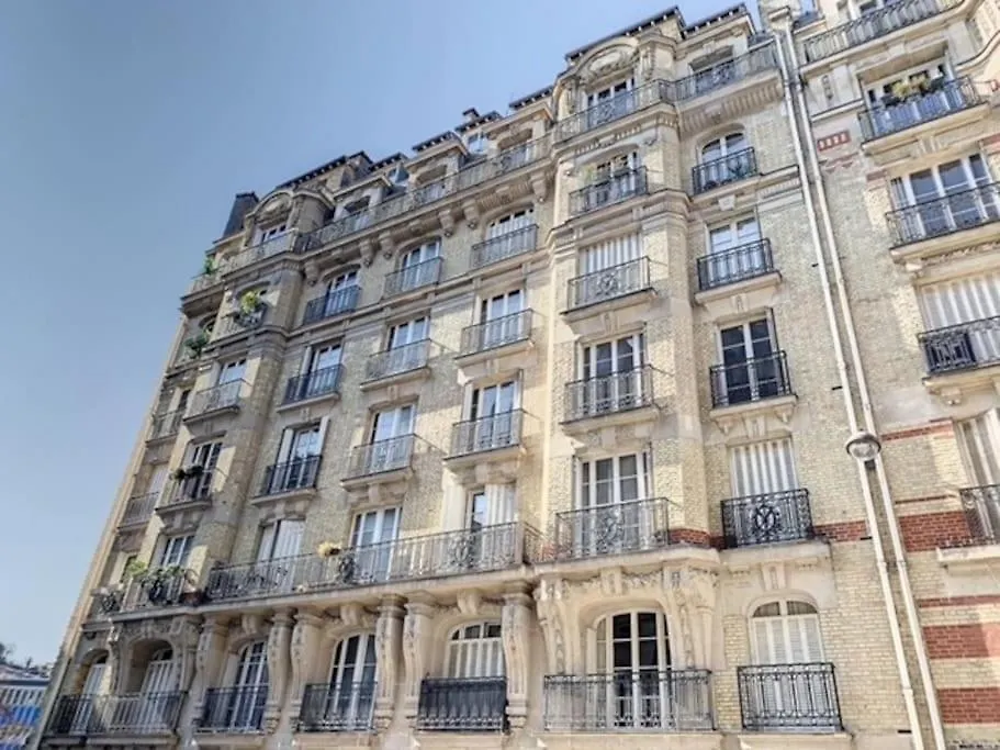 Appartement De Charme, Terrasse Et Vue Tour Eiffel París Francia